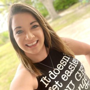 Meet your Posher, Kelcey